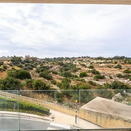 Spacious 2br With Stunning Views In By 360 Estates Apartament Marsaxlokk