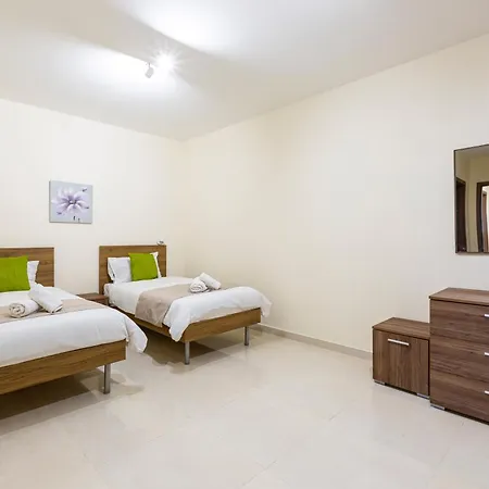 Spacious 2br With Stunning Views In By 360 Estates *