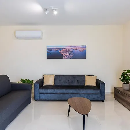 Spacious 2br With Stunning Views In By 360 Estates Marsaxlokk
